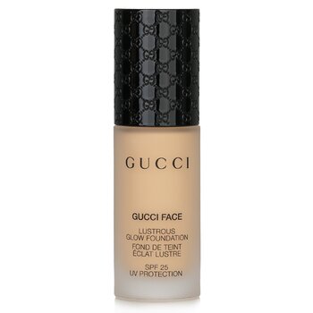 Lustrous Glow Foundation SPF 25 - #050 (Light)